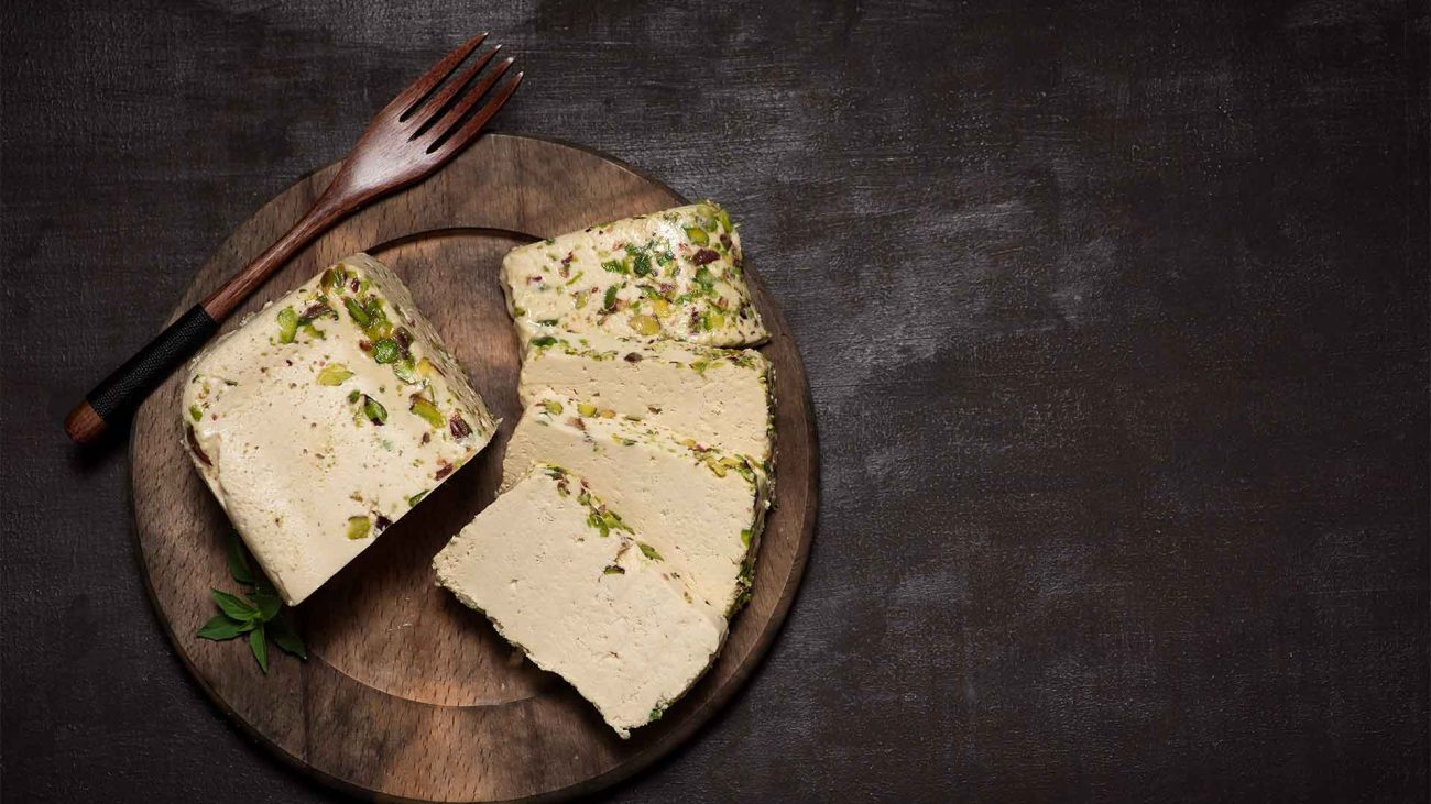 آشنایی با انواع حلوا ارده و فرآیند سالم تولید حلوای عقاب