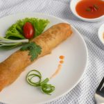 رولت مرغ و سبزیجات با سس کنجد